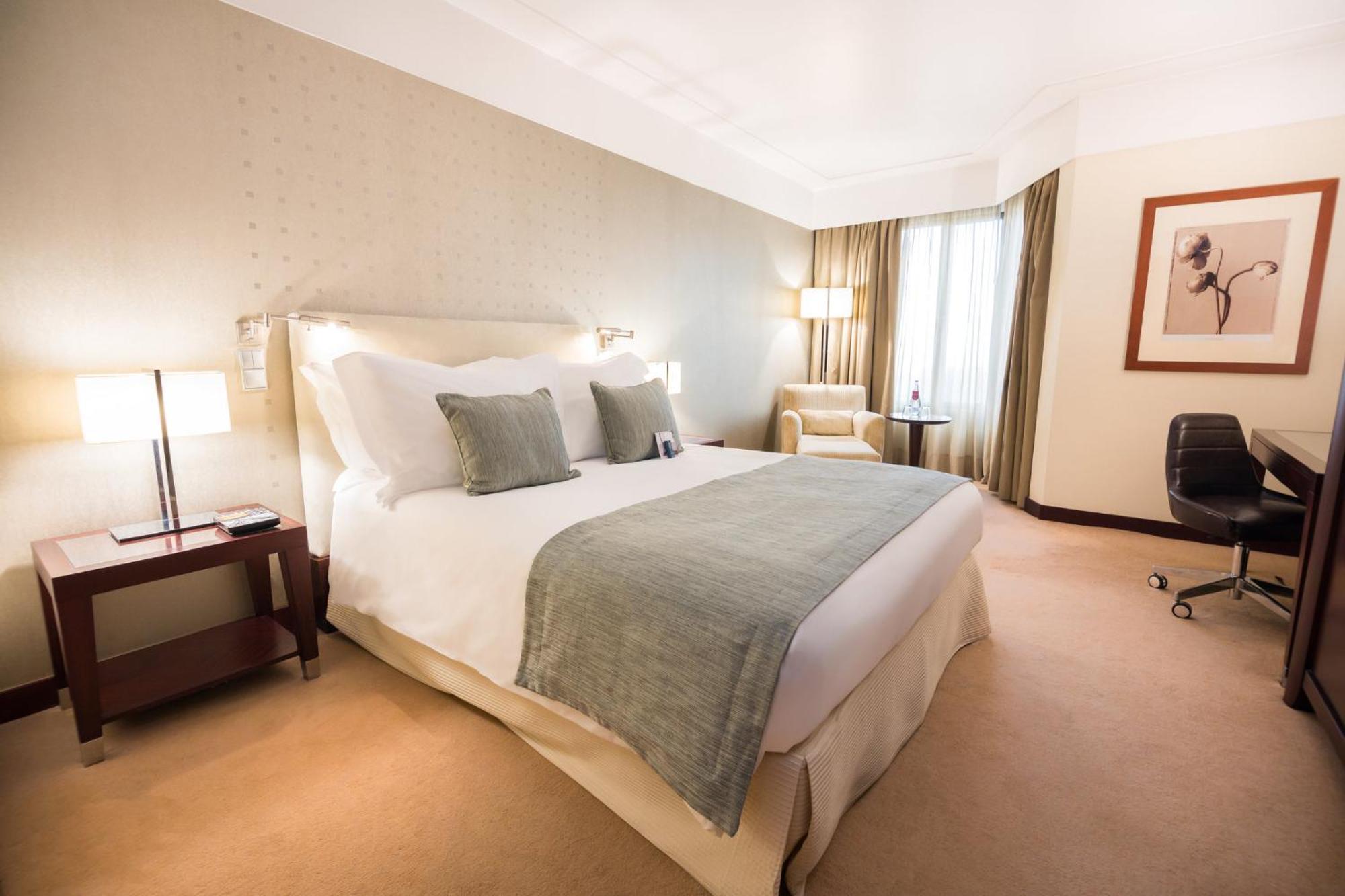 Готель Crowne Plaza Porto By Ihg Екстер'єр фото A room at the hotel