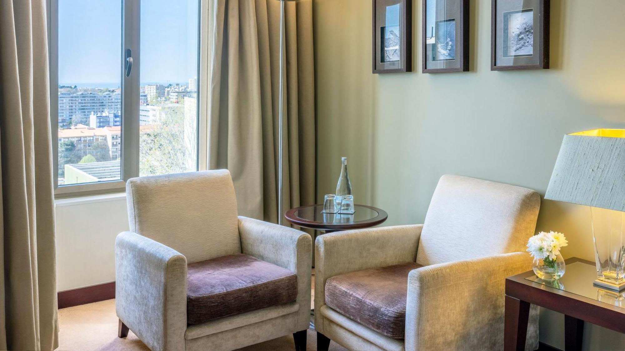 Готель Crowne Plaza Porto By Ihg Екстер'єр фото A room at the hotel