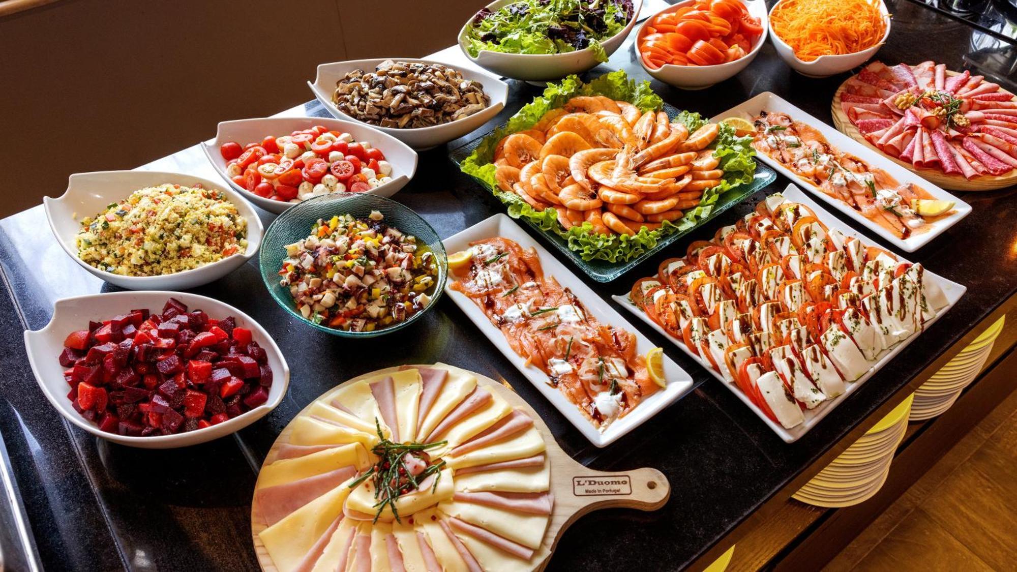 Готель Crowne Plaza Porto By Ihg Екстер'єр фото A buffet